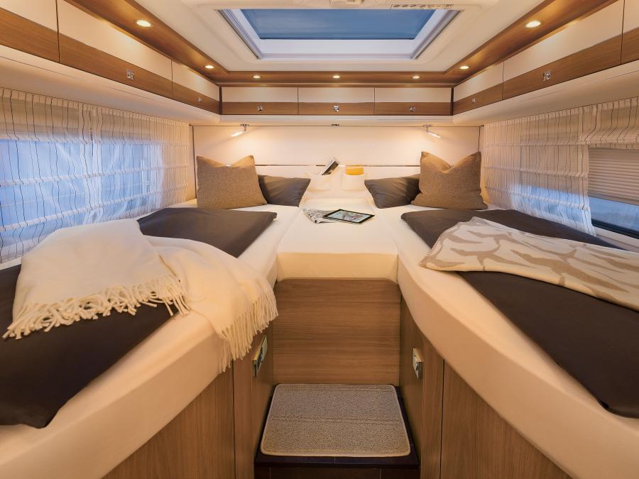 Интерьер Dethleffs Globetrotter XL I 2015 года  (фото 23 из 25)